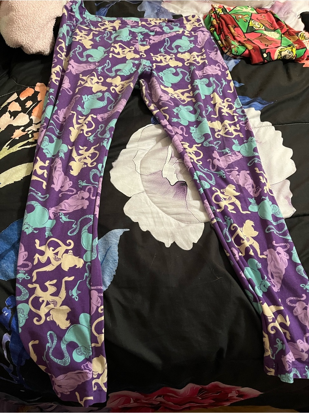 LuLaRoe Purple Disney Aladdin leggings